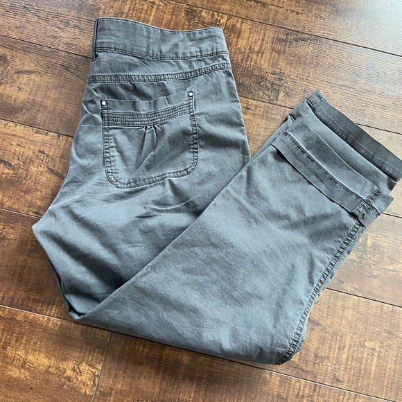 Rickis capris - Picture 1 of 3